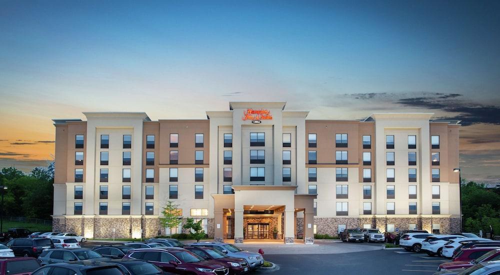 Hampton Inn & Suites By Hilton Барри Экстерьер фото